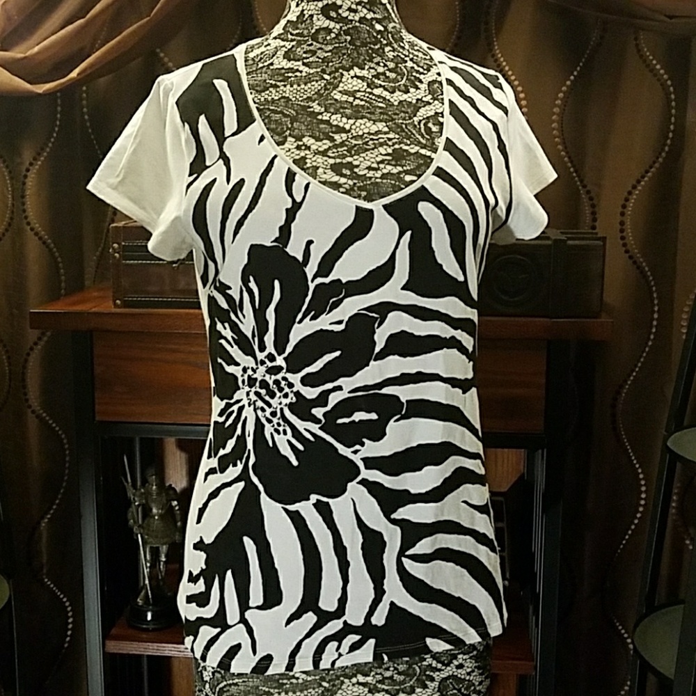 White House Black Market zebra print top - Picture 1 of 3